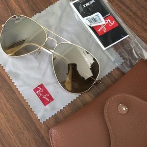 SOLD Rayban Large Aviator Sunglasses RB3025